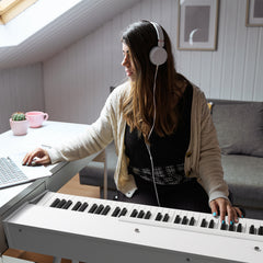 Ozici 88 Key Standard Full Weighted Keyboards Digital Piano with Metal Stand, Power Adapter, Triple Pedals, Headphone，for All Experience Levels White