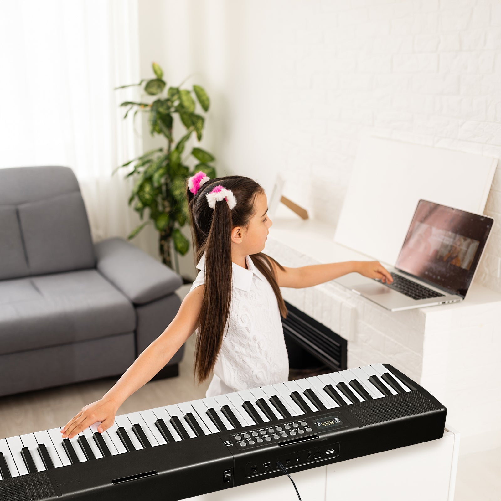 Ozici GEP-204 61Key Folding Piano Semi-Weighted Standard Keyboards Digital Piano with Bluetooth, Handbag
